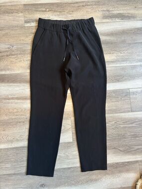 Lululemon on the fly pants